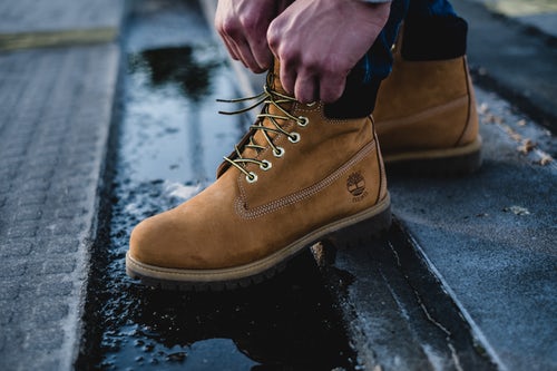 step into an addict's shoes at our community worskshops