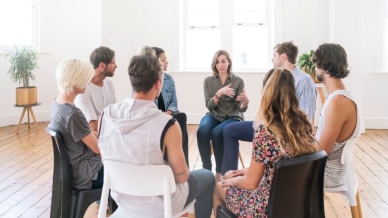 How does jewish home rehab support recovery in a home environme