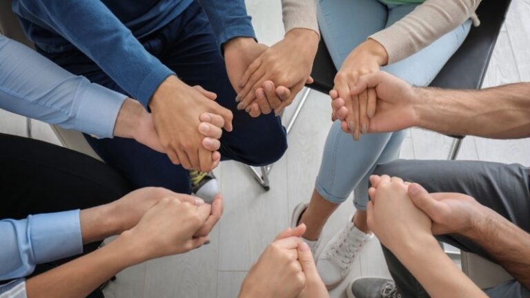 How is Jewish alcohol rehab adapted to religious and cultural needs