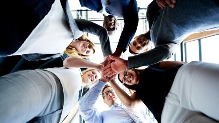 Who is Jewish rehab suitable for and what makes it effective