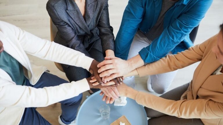 Who typically receives care at hebrew home rehab?